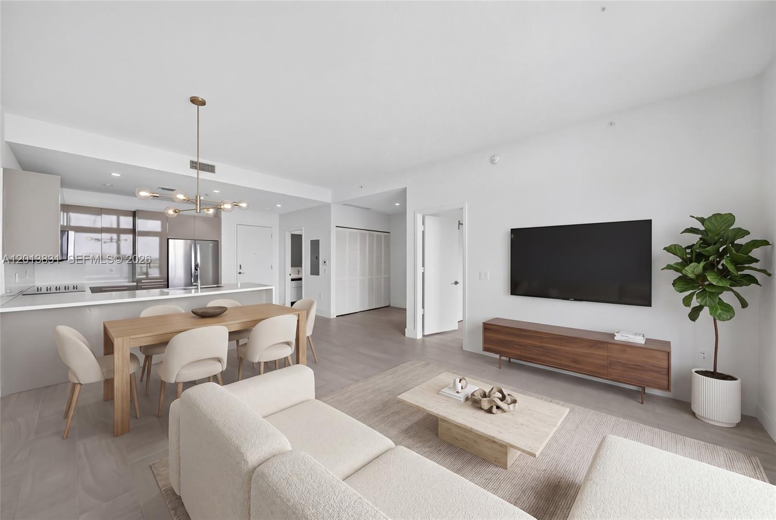 2000 Metropica Way #615