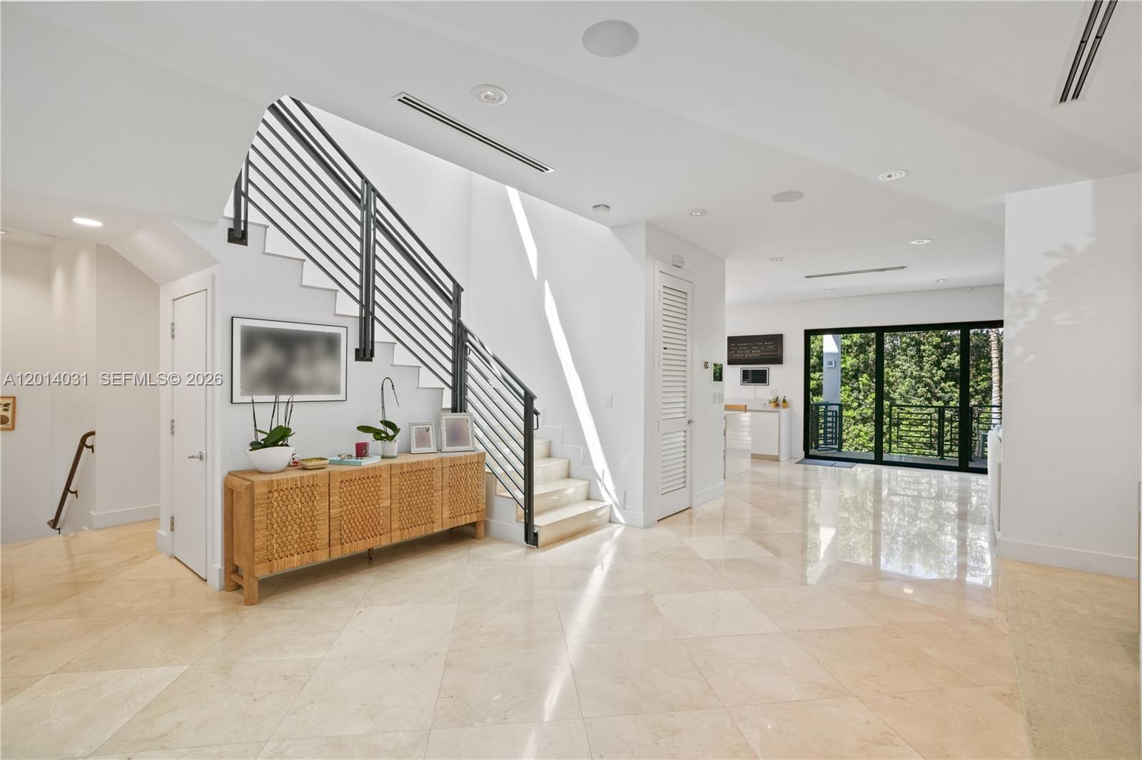762 Fernwood Rd Key Biscayne, FL 33149