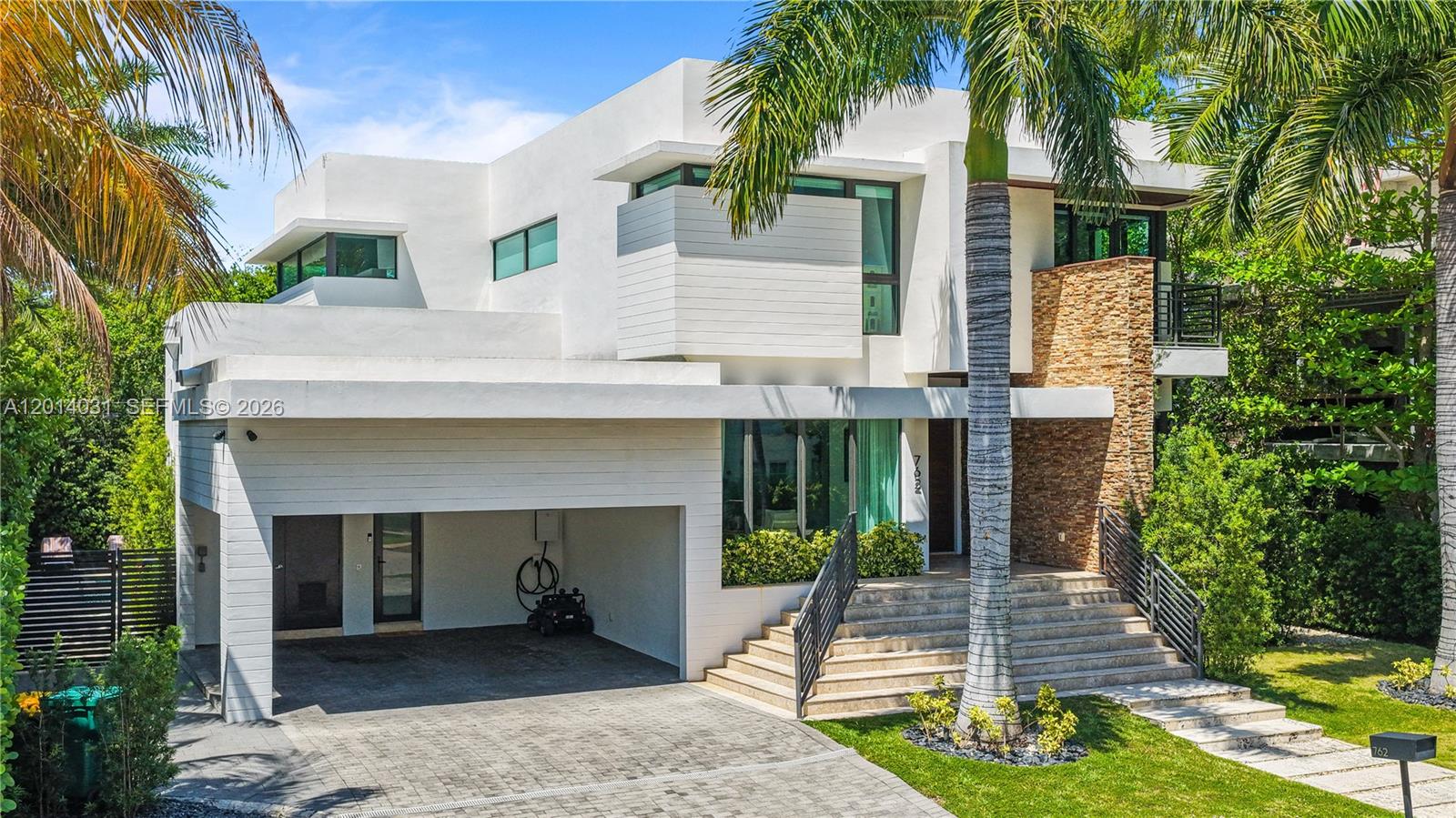 762 Fernwood Rd Key Biscayne, FL 33149