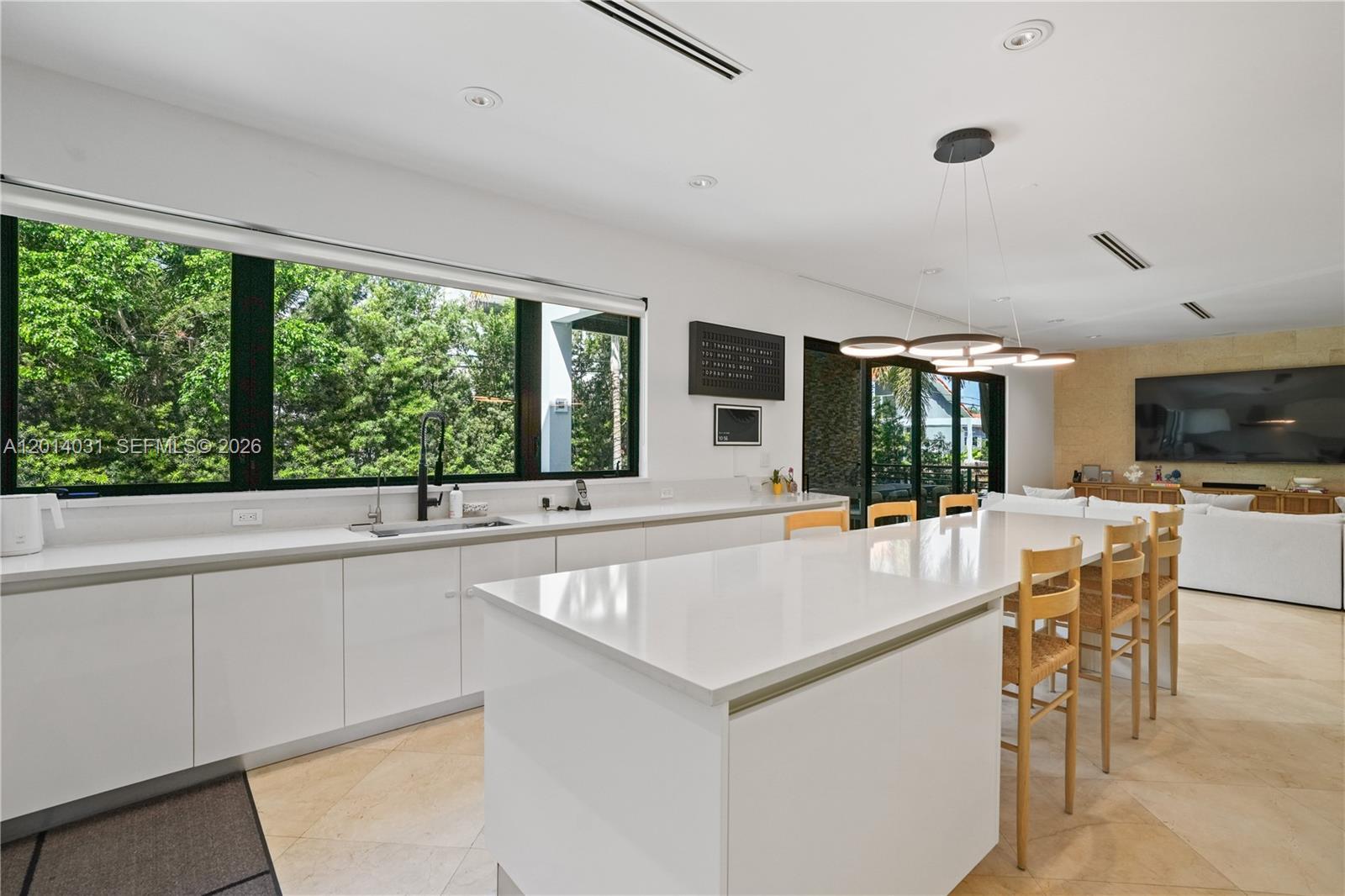 762 Fernwood Rd Key Biscayne, FL 33149