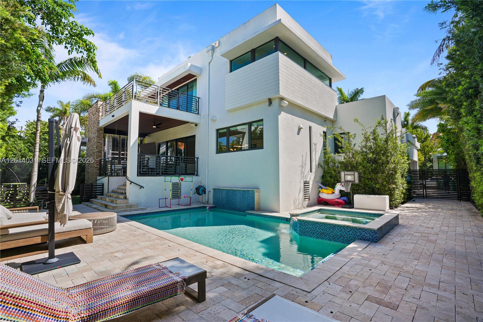 762 Fernwood Rd Key Biscayne, FL 33149