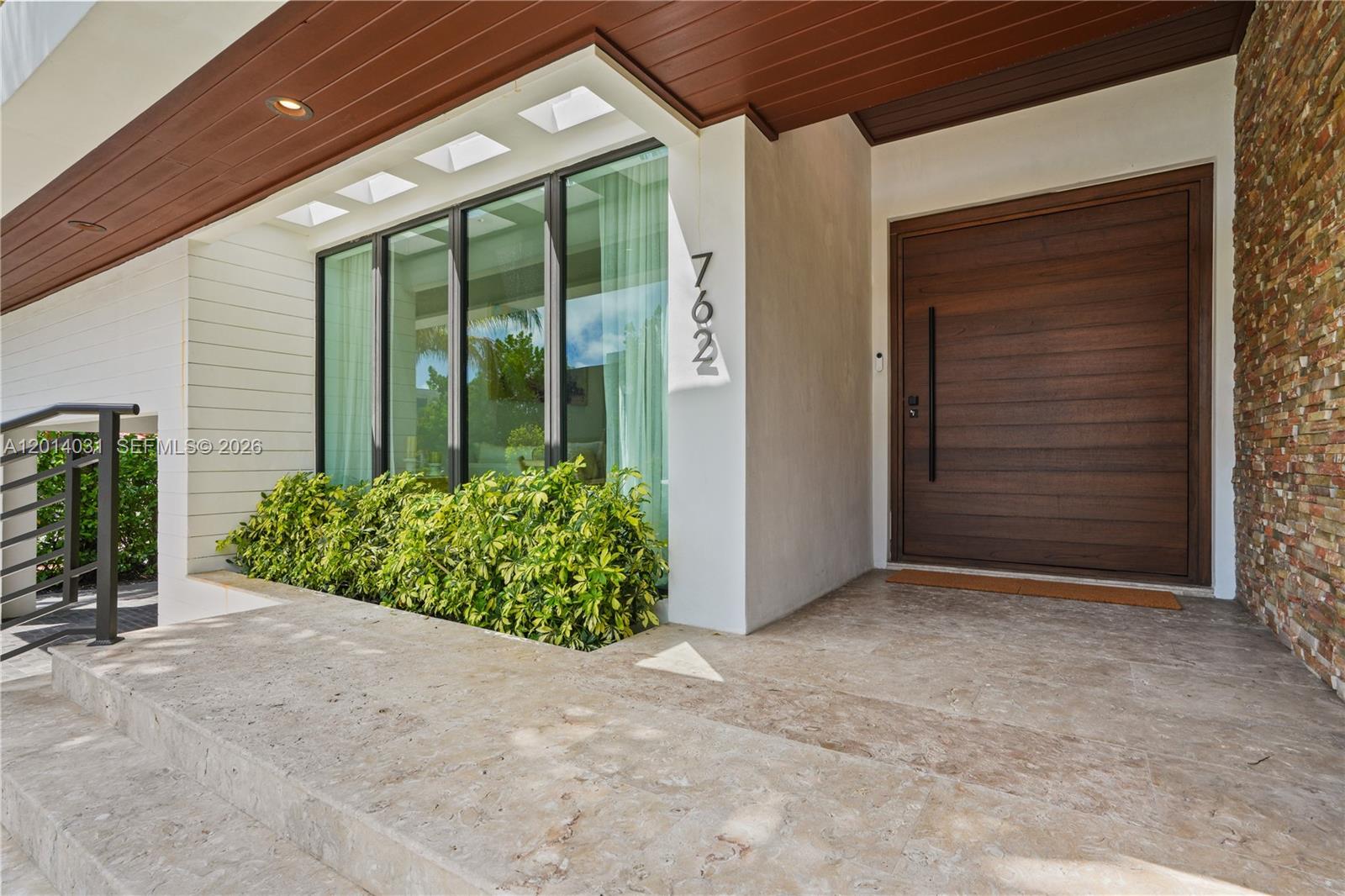 762 Fernwood Rd Key Biscayne, FL 33149