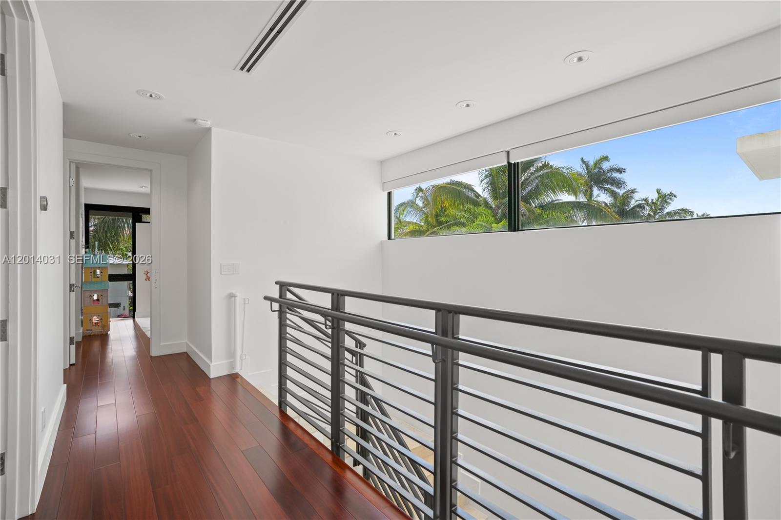 762 Fernwood Rd Key Biscayne, FL 33149