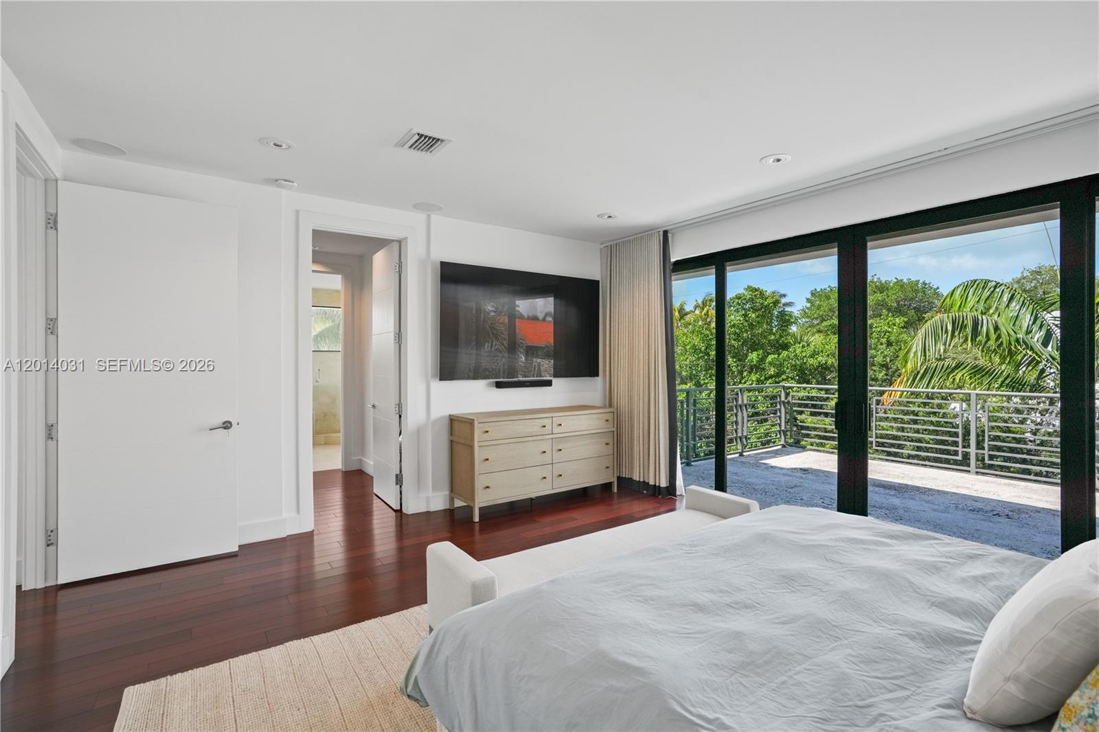 762 Fernwood Rd Key Biscayne, FL 33149