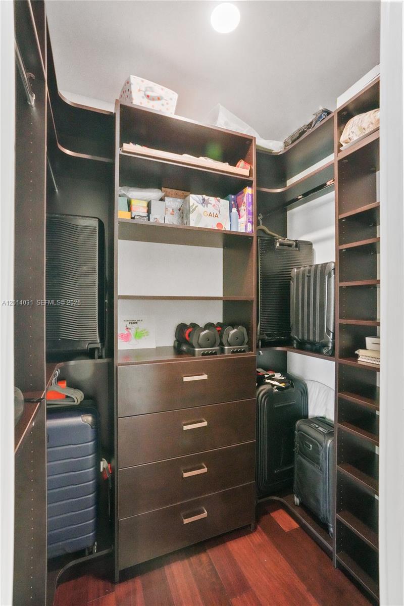 762 Fernwood Rd Key Biscayne, FL 33149