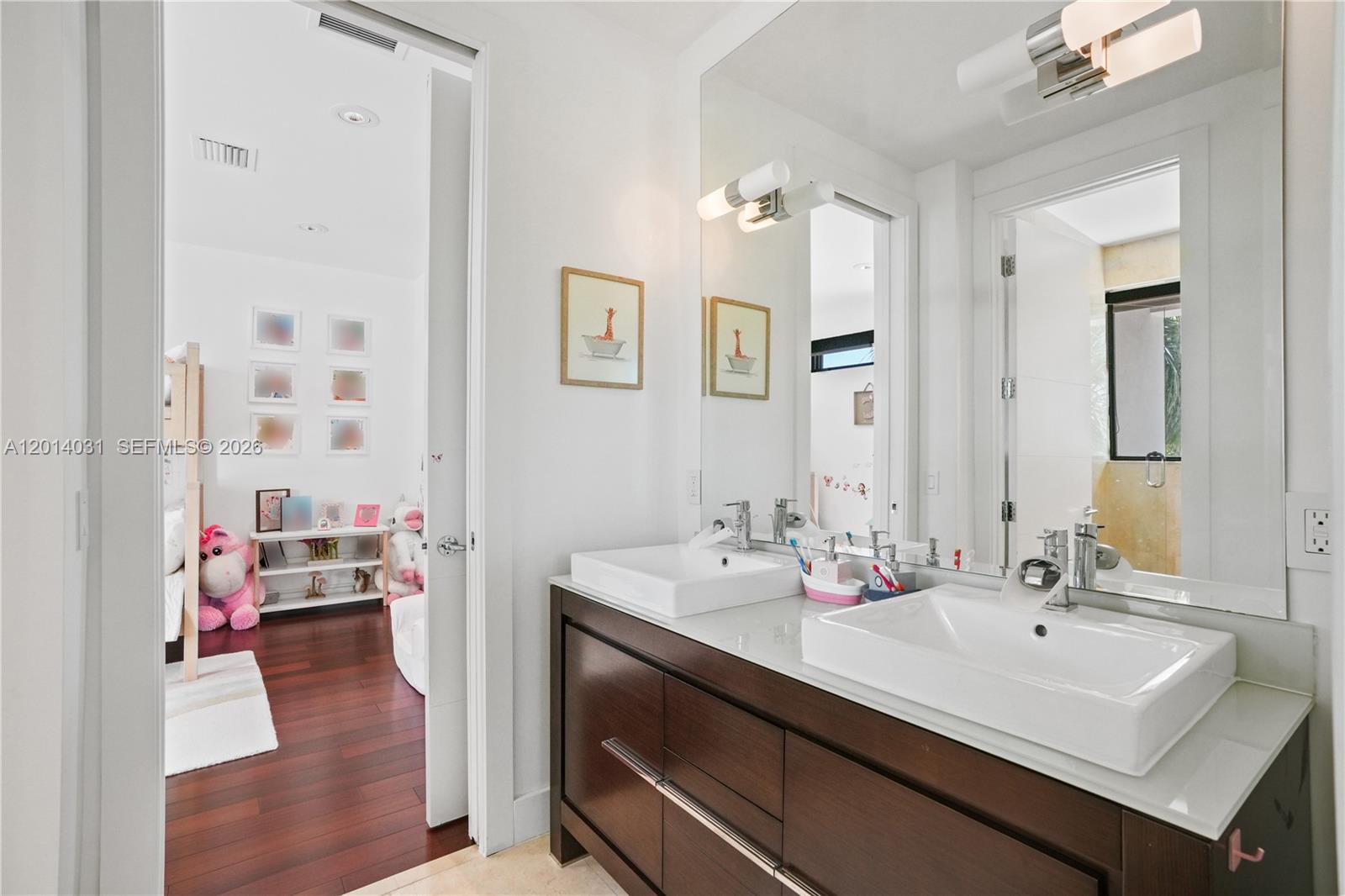 762 Fernwood Rd Key Biscayne, FL 33149