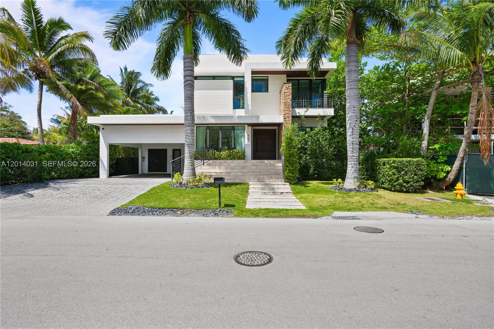 762 Fernwood Rd Key Biscayne, FL 33149