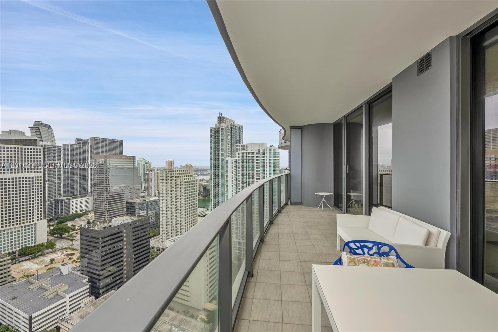image Brickell Flatiron16