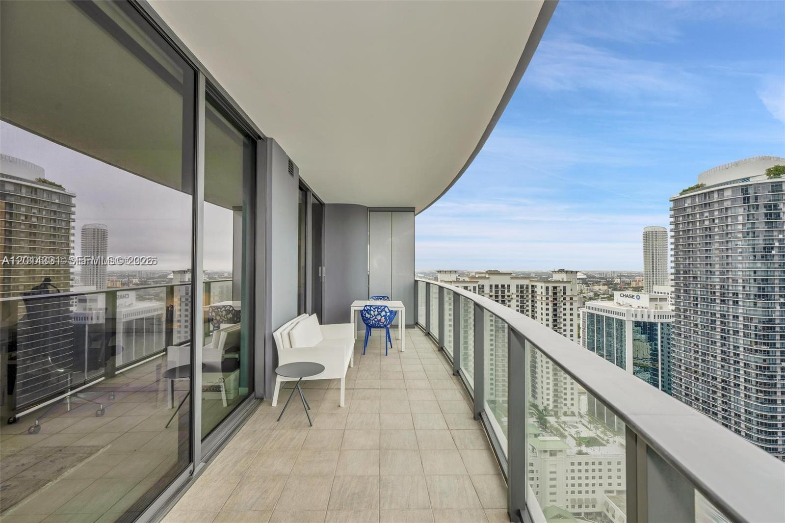 image Brickell Flatiron18