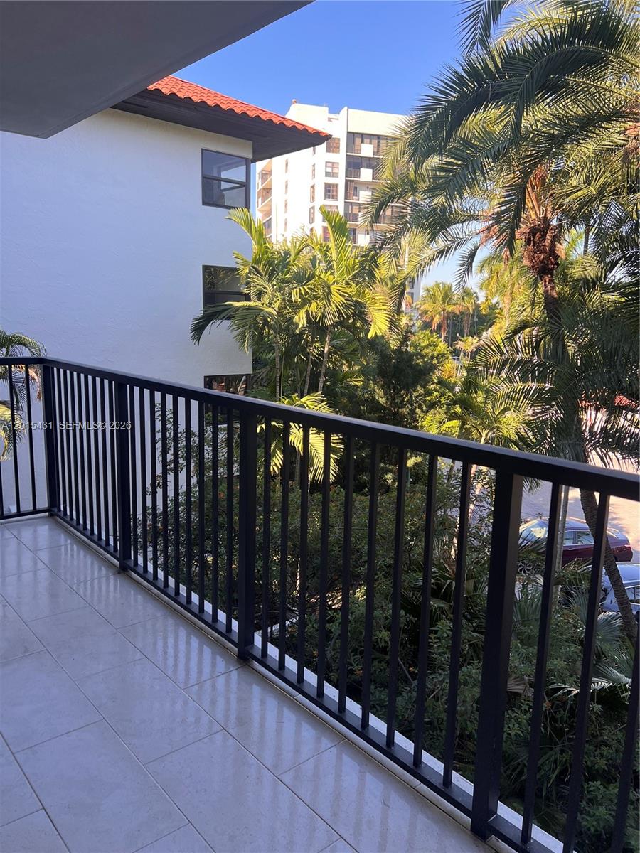 55 Ocean Ln Dr #3030 Key Biscayne, FL 33149