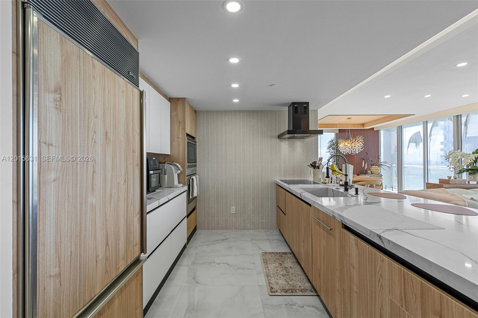 465 Brickell Ave #3301 Miami, FL 33131