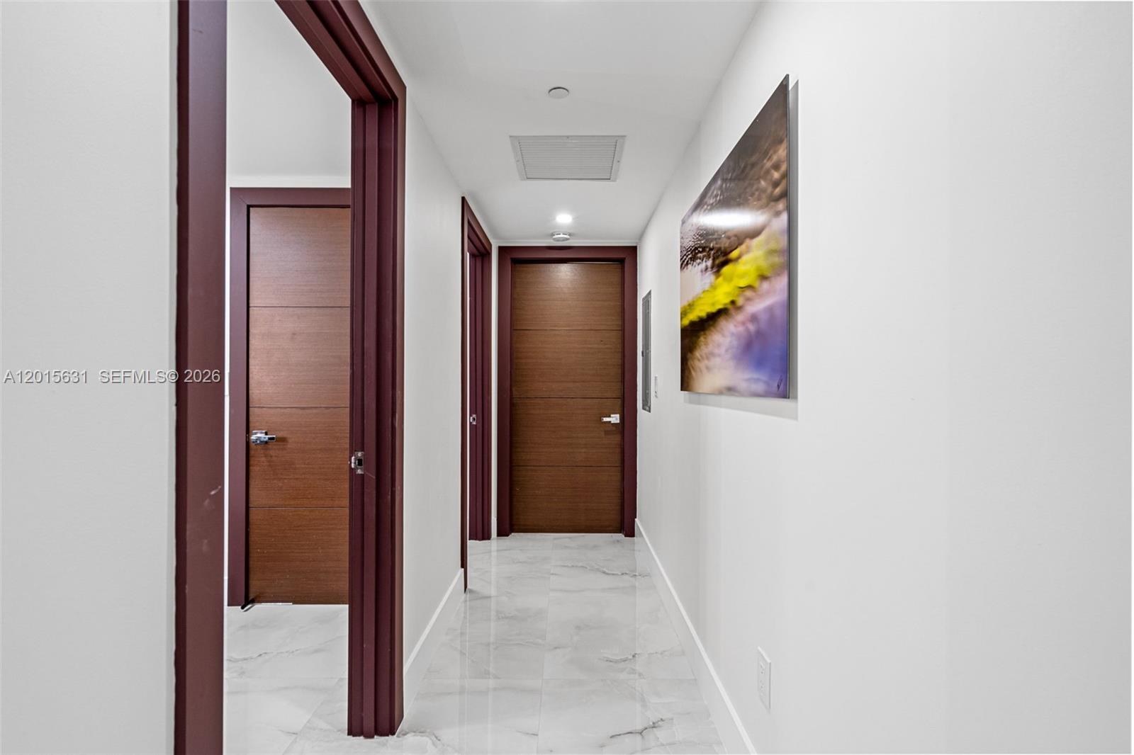 465 Brickell Ave #3301 Miami, FL 33131