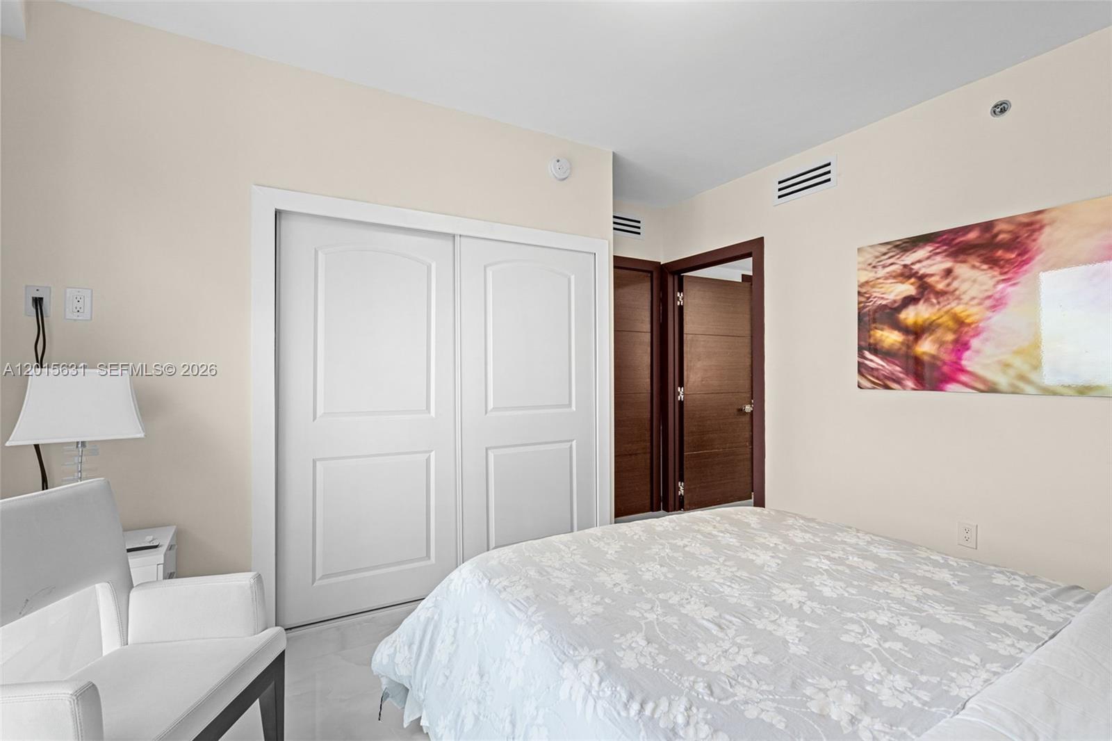 465 Brickell Ave #3301 Miami, FL 33131