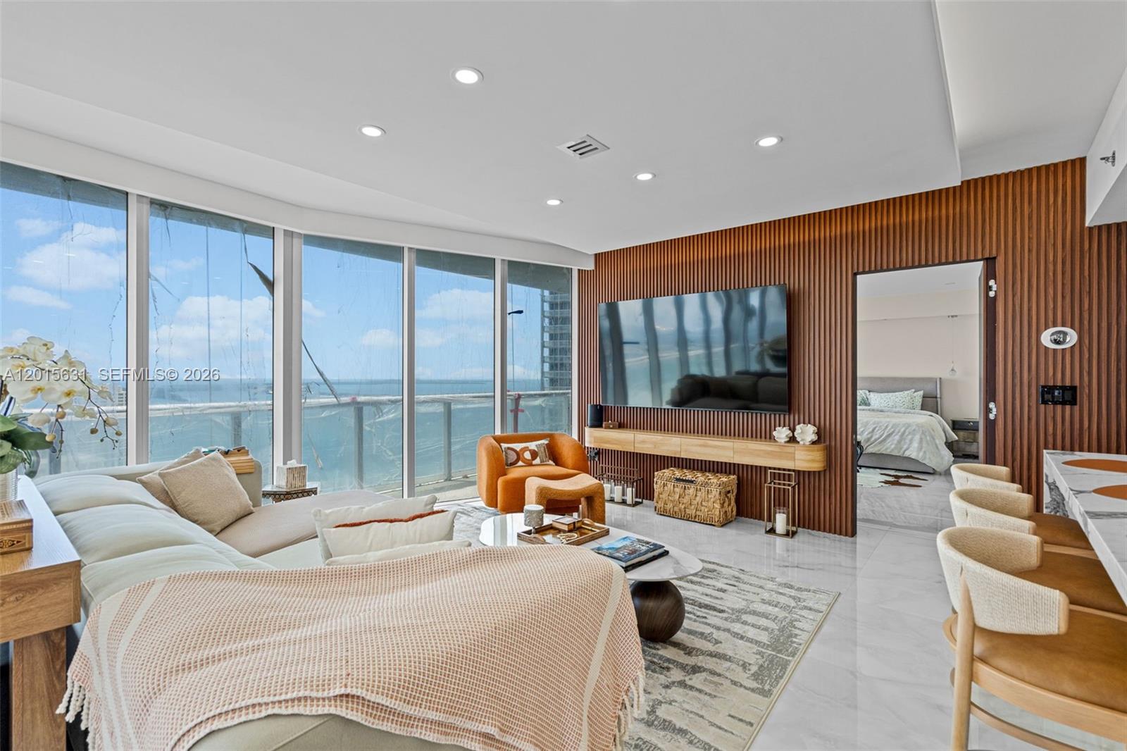 465 Brickell Ave #3301 Miami, FL 33131