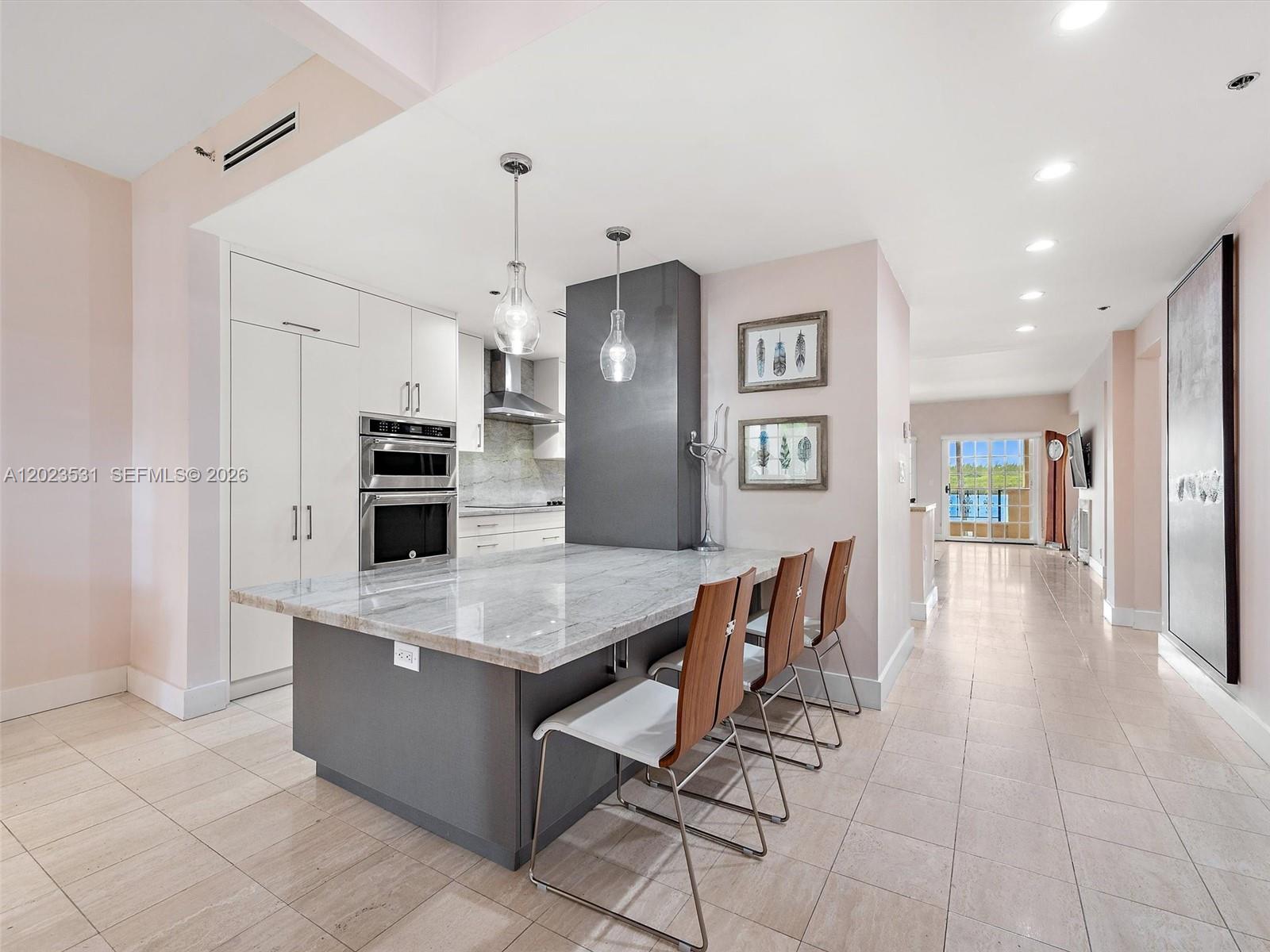 2425 Fisher Is Dr #5205 Miami Beach, FL 33109
