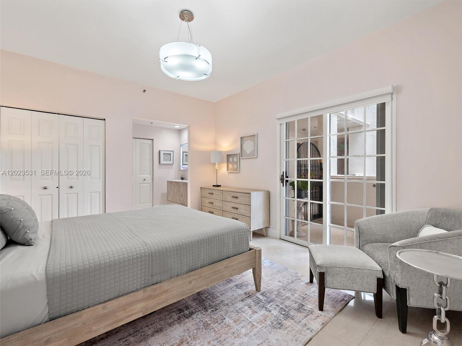 2425 Fisher Is Dr #5205 Miami Beach, FL 33109