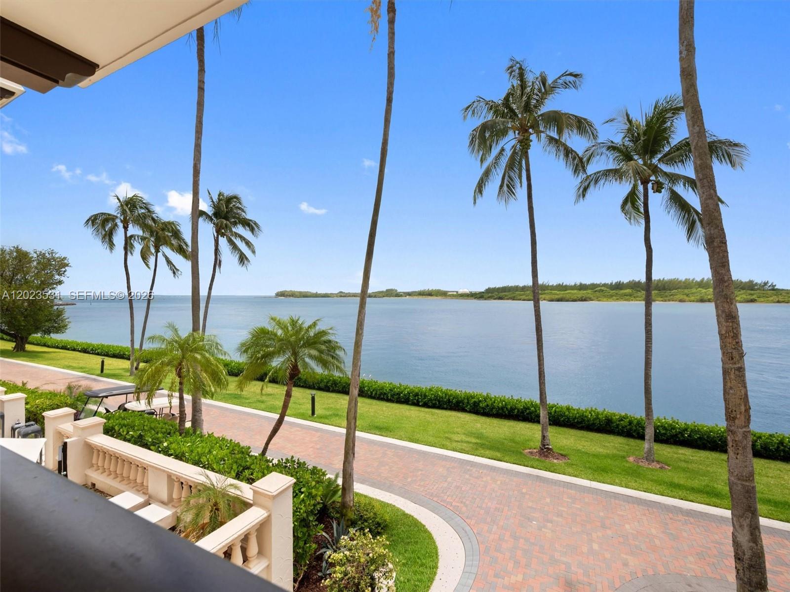2425 Fisher Is Dr #5205 Miami Beach, FL 33109