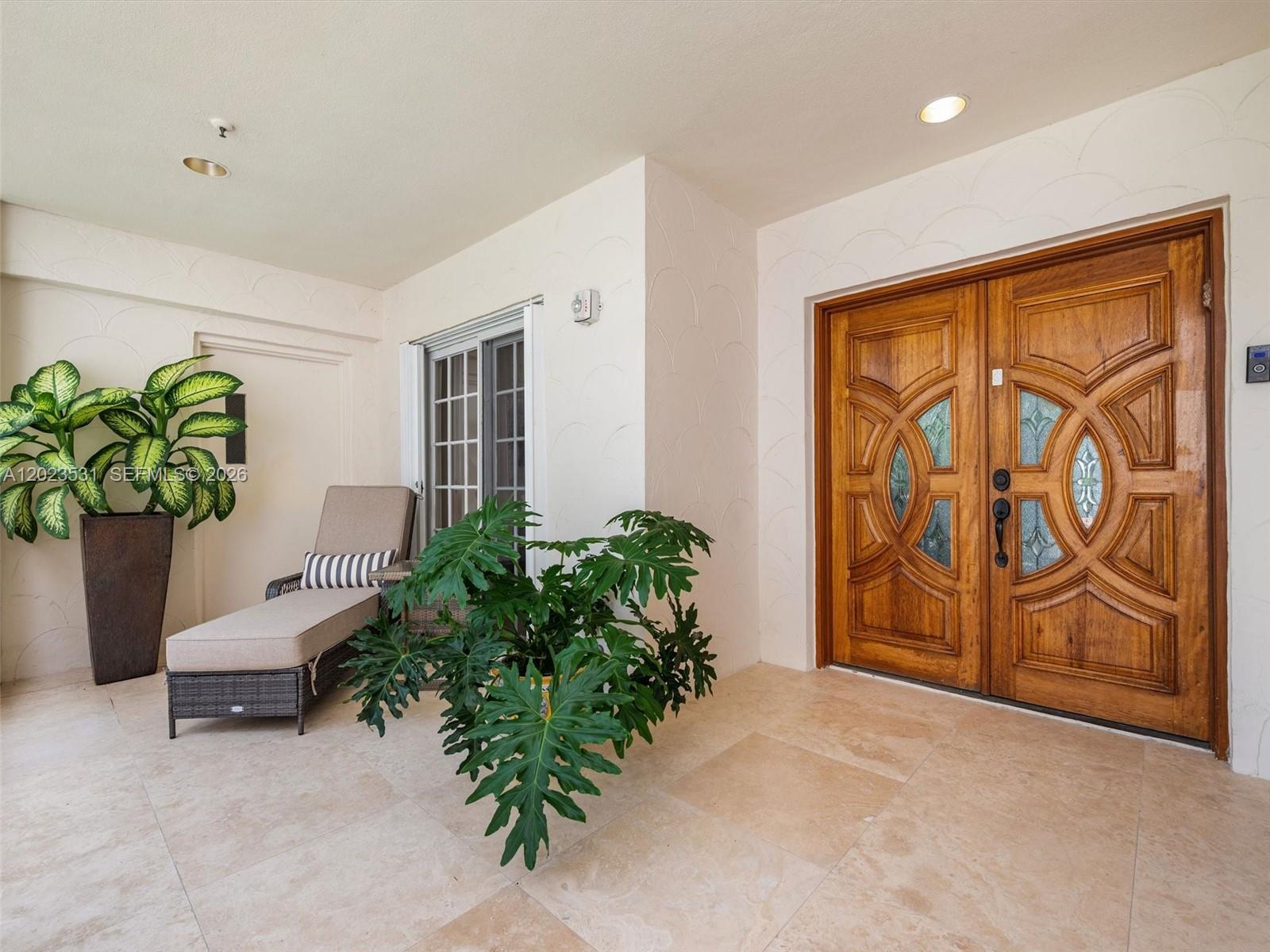 2425 Fisher Is Dr #5205 Miami Beach, FL 33109