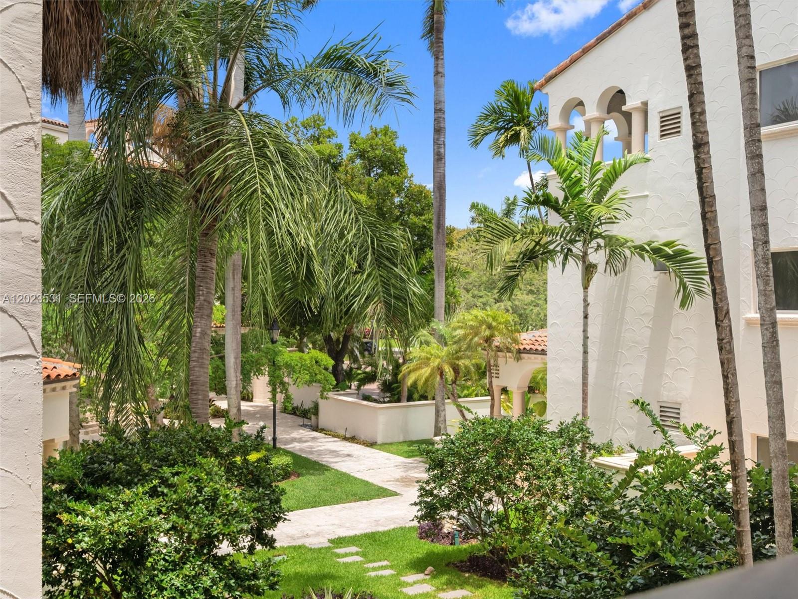 2425 Fisher Is Dr #5205 Miami Beach, FL 33109