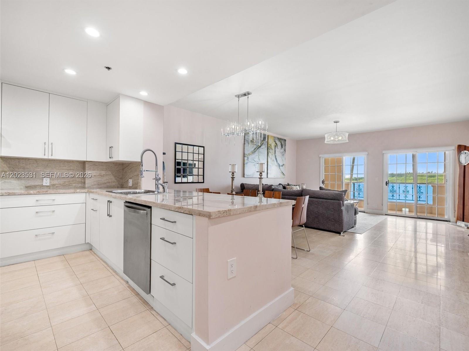 2425 Fisher Is Dr #5205 Miami Beach, FL 33109