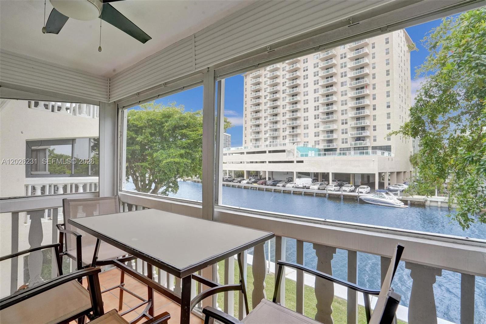 450 Paradise Isle #204