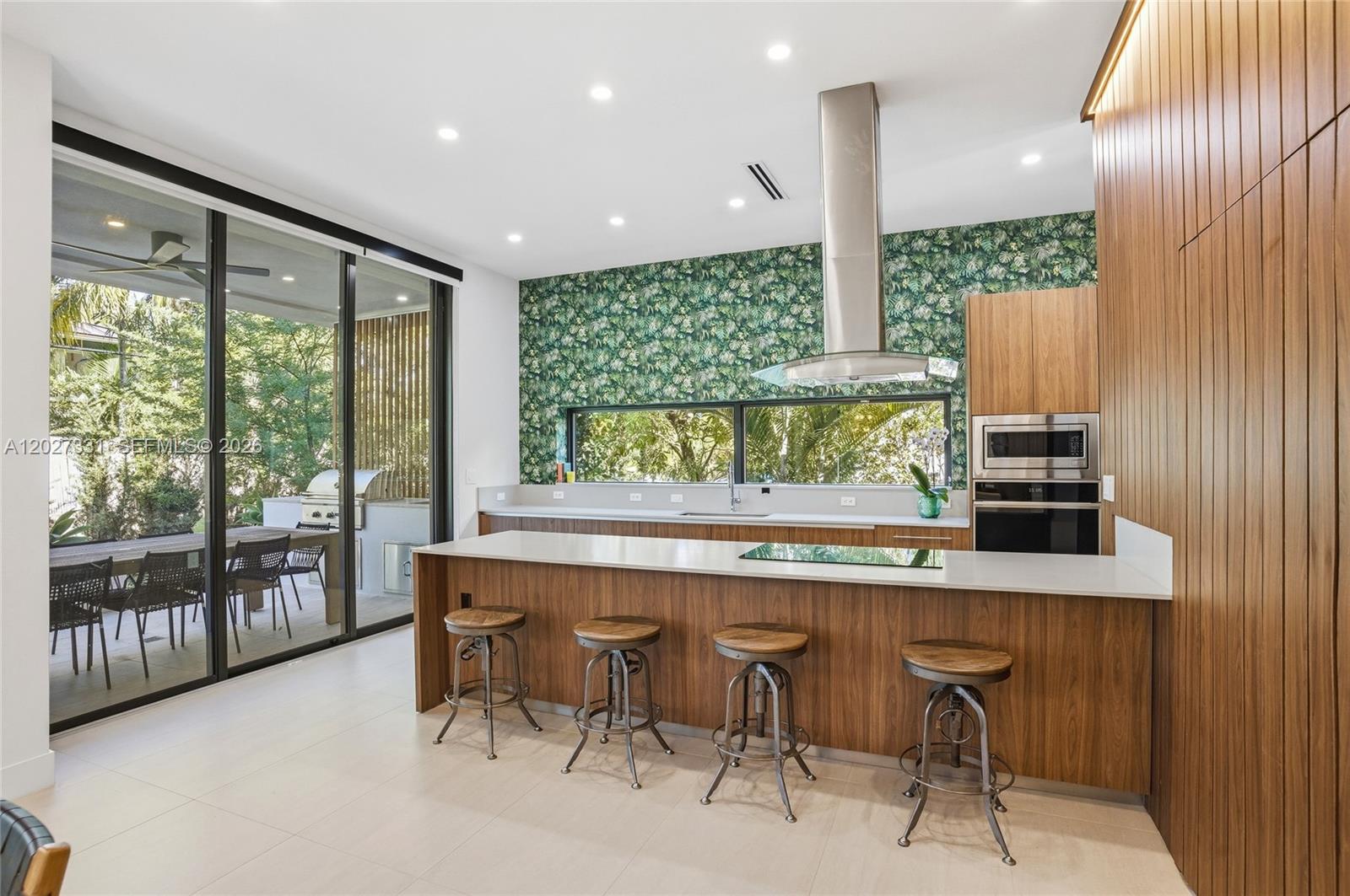 4354 Alton Rd Miami Beach, FL 33140