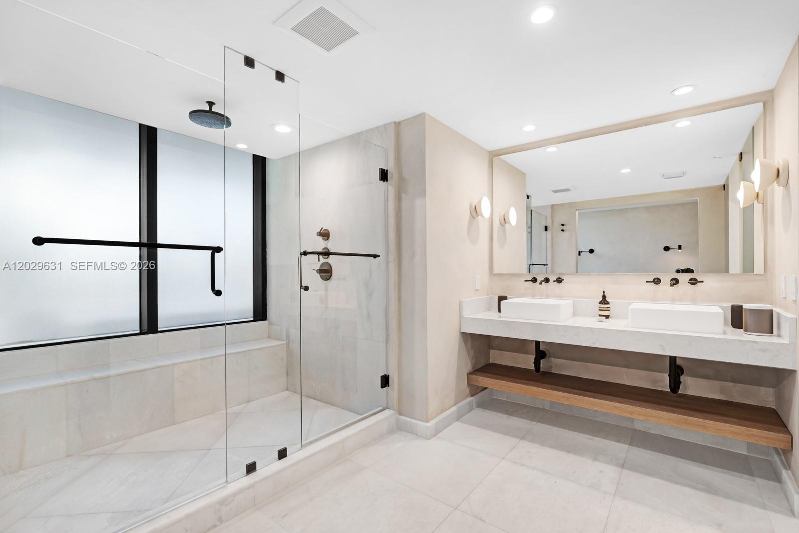 5875 Collins Ave #501 Miami Beach, FL 33140