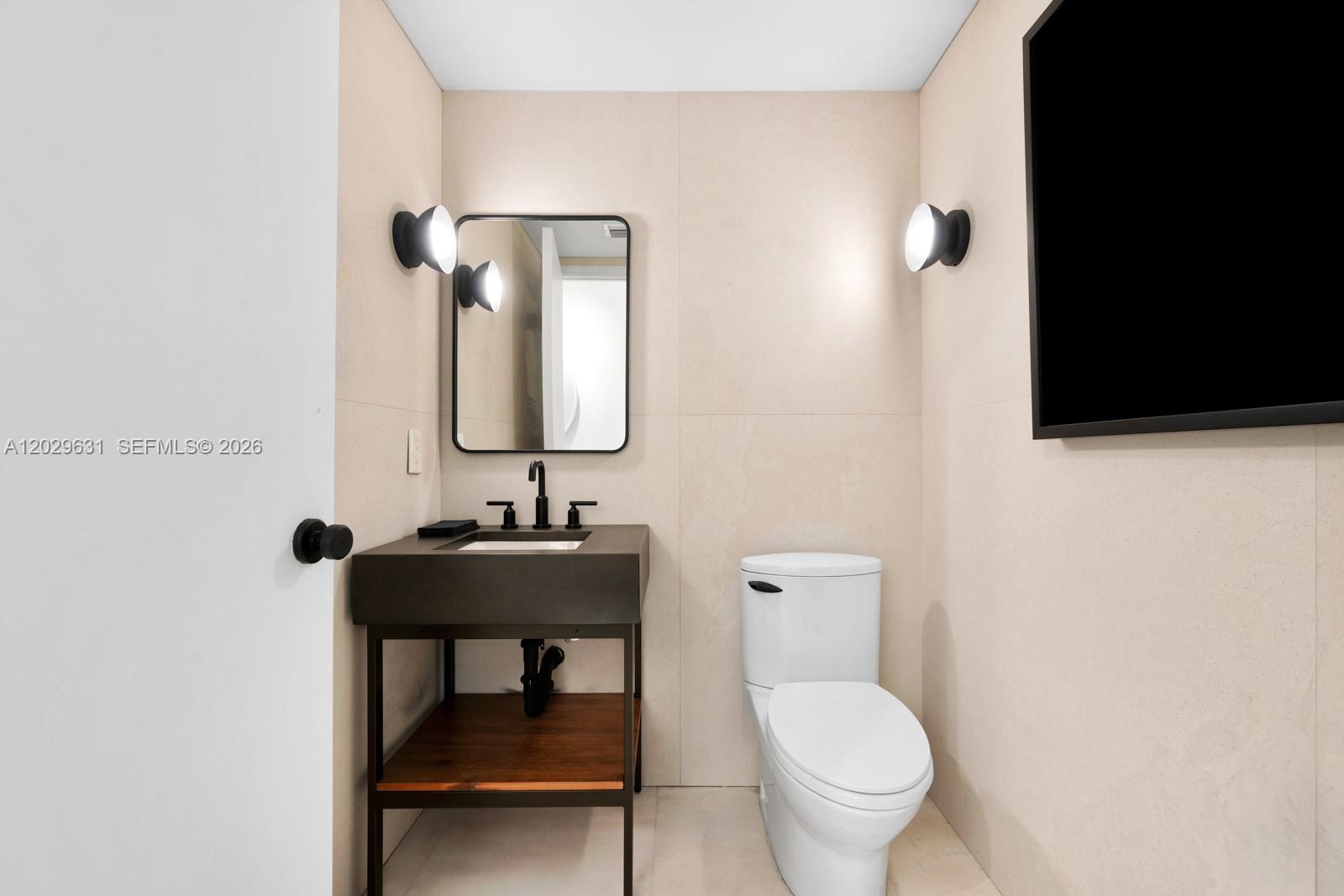 5875 Collins Ave #501 Miami Beach, FL 33140