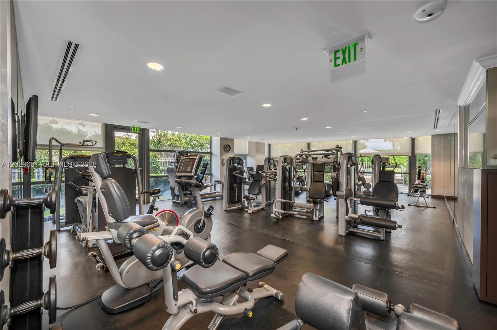 5875 Collins Ave #501 Miami Beach, FL 33140