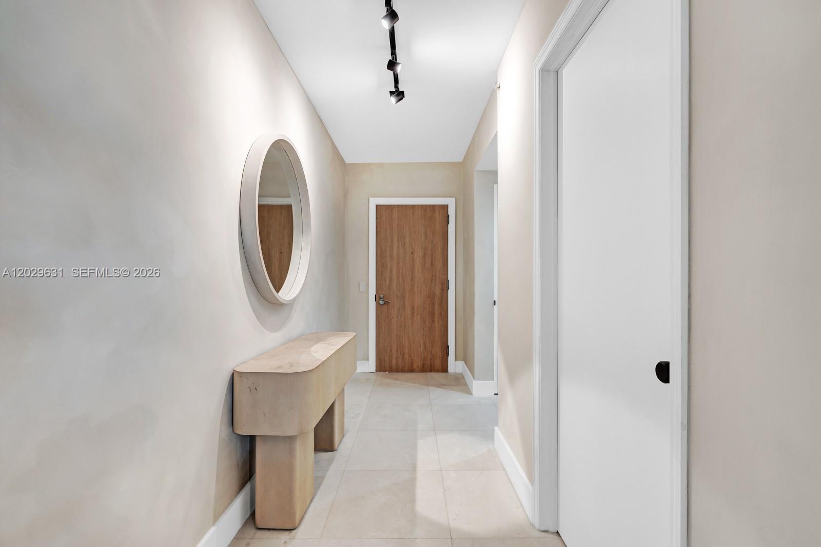 5875 Collins Ave #501 Miami Beach, FL 33140