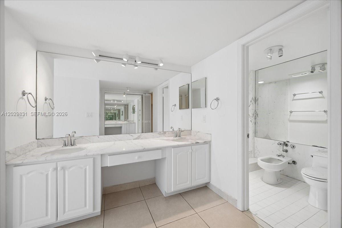 199 Ocean Ln Dr #911 Key Biscayne, FL 33149