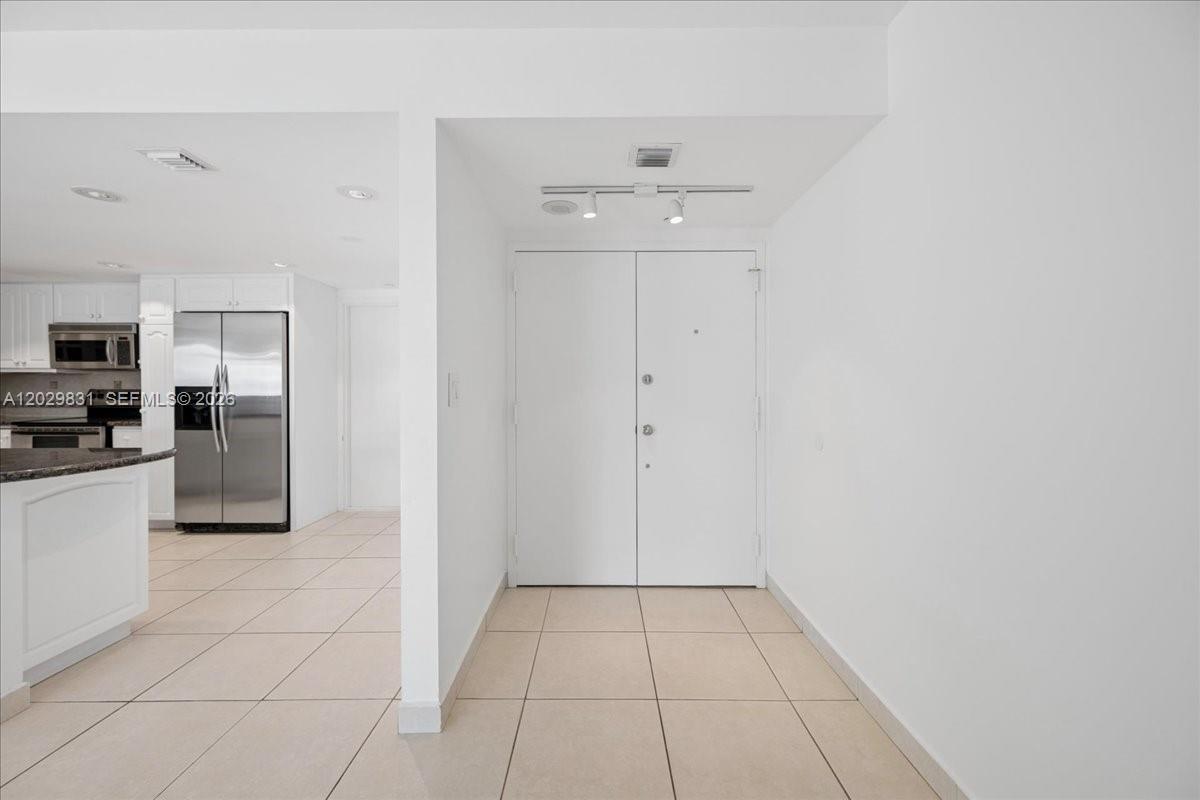 199 Ocean Ln Dr #911 Key Biscayne, FL 33149