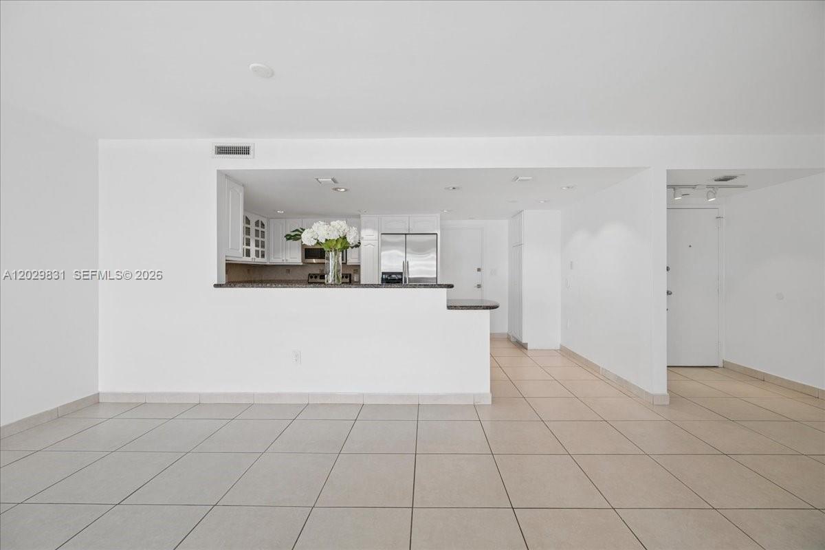 199 Ocean Ln Dr #911 Key Biscayne, FL 33149