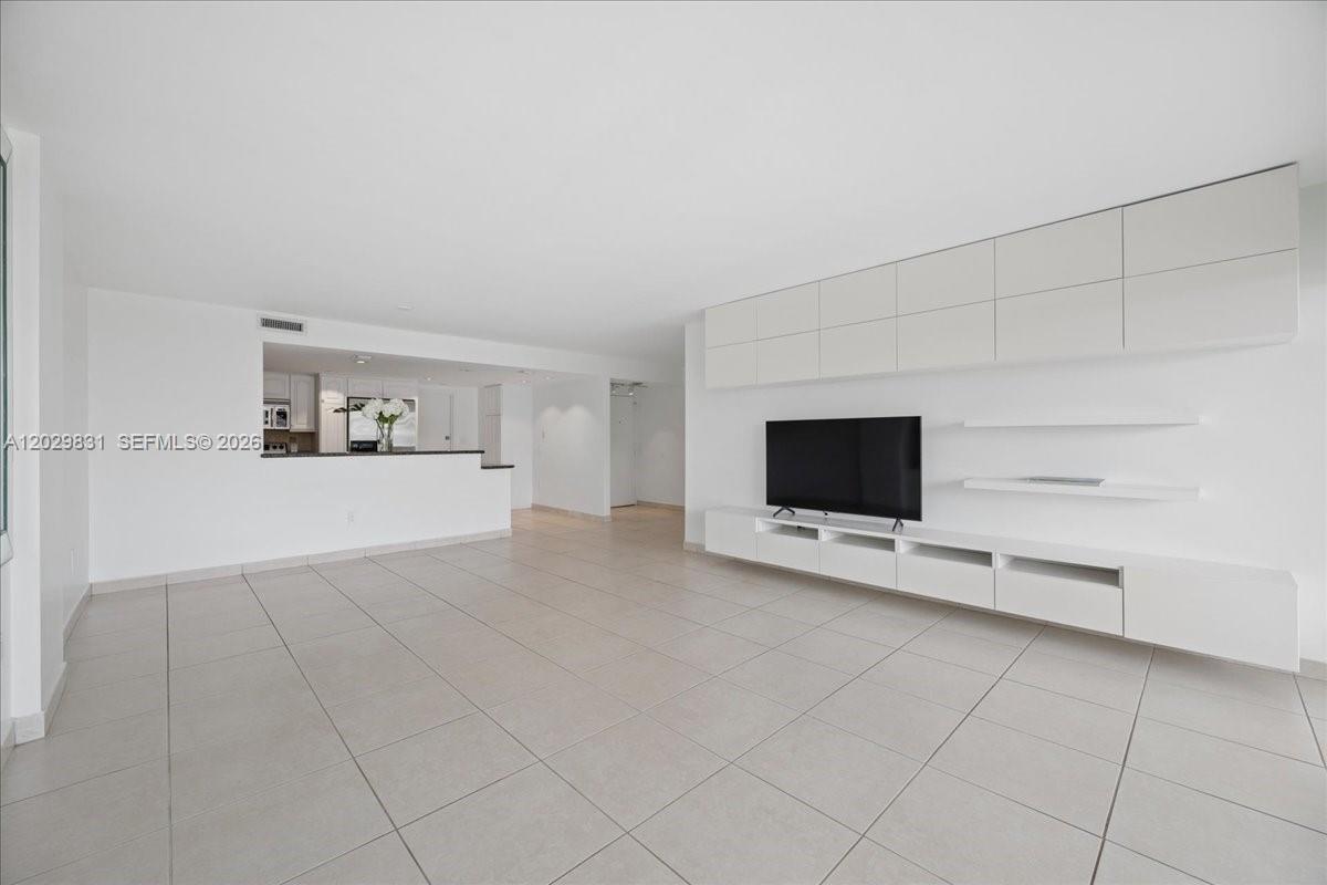 199 Ocean Ln Dr #911 Key Biscayne, FL 33149