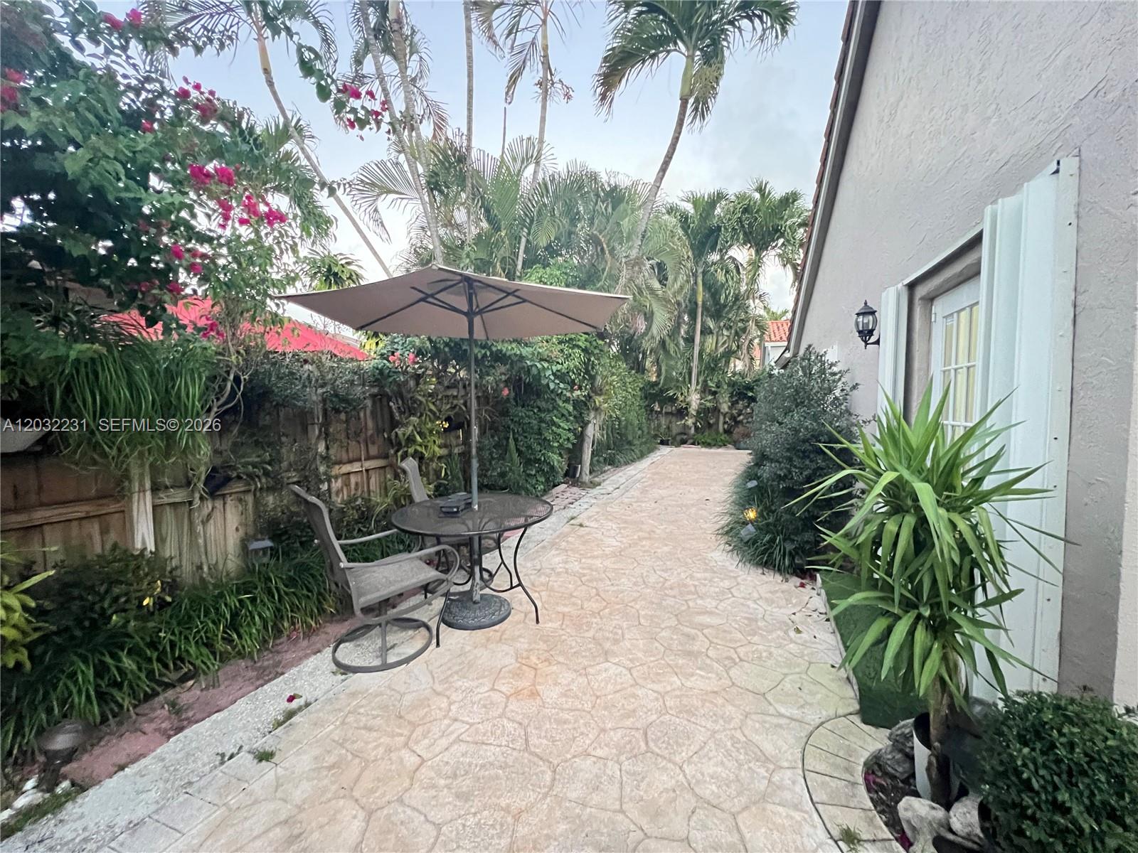 11769 SW 92nd Ln Miami, FL 33186