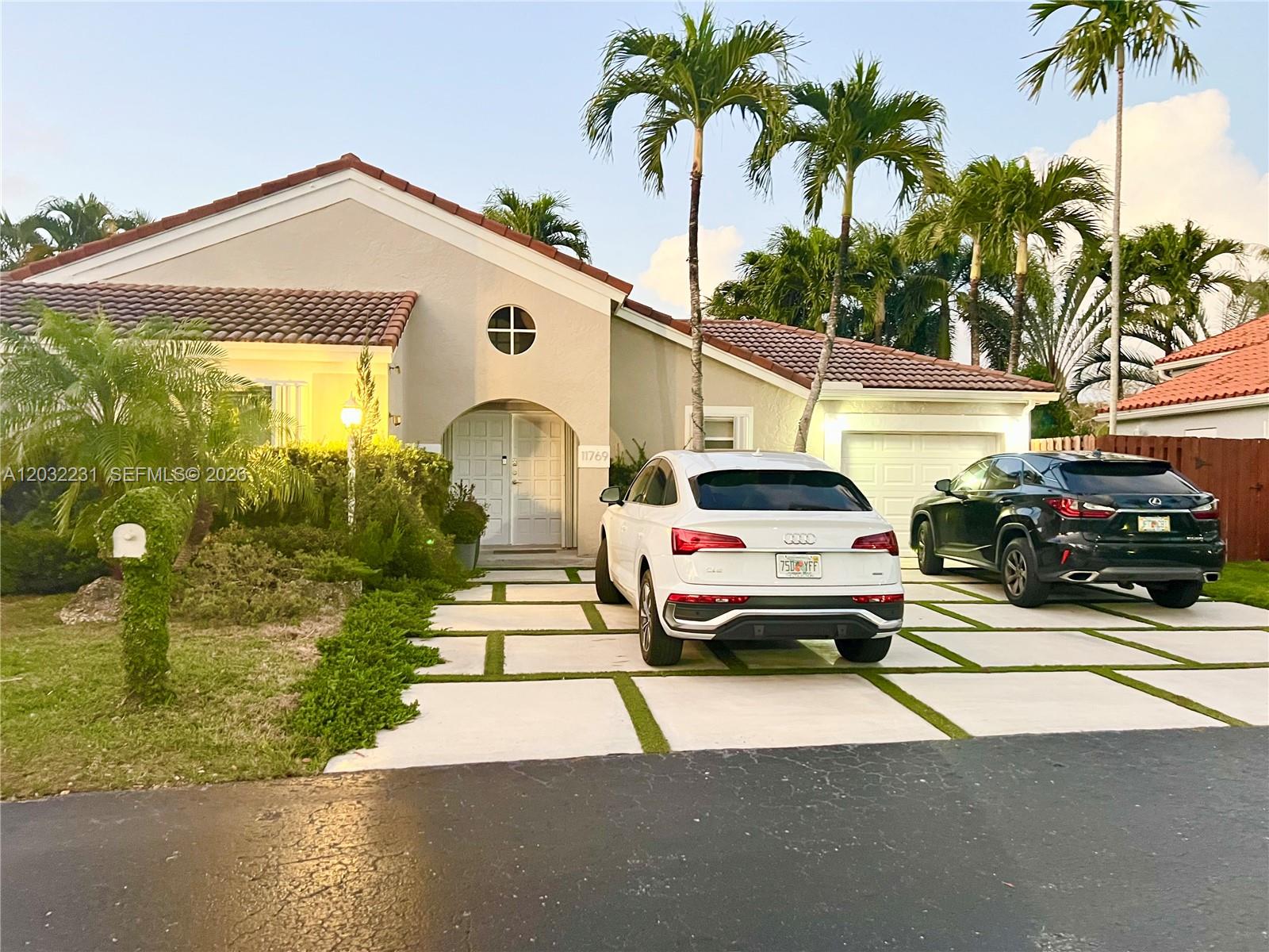 11769 SW 92nd Ln Miami, FL 33186