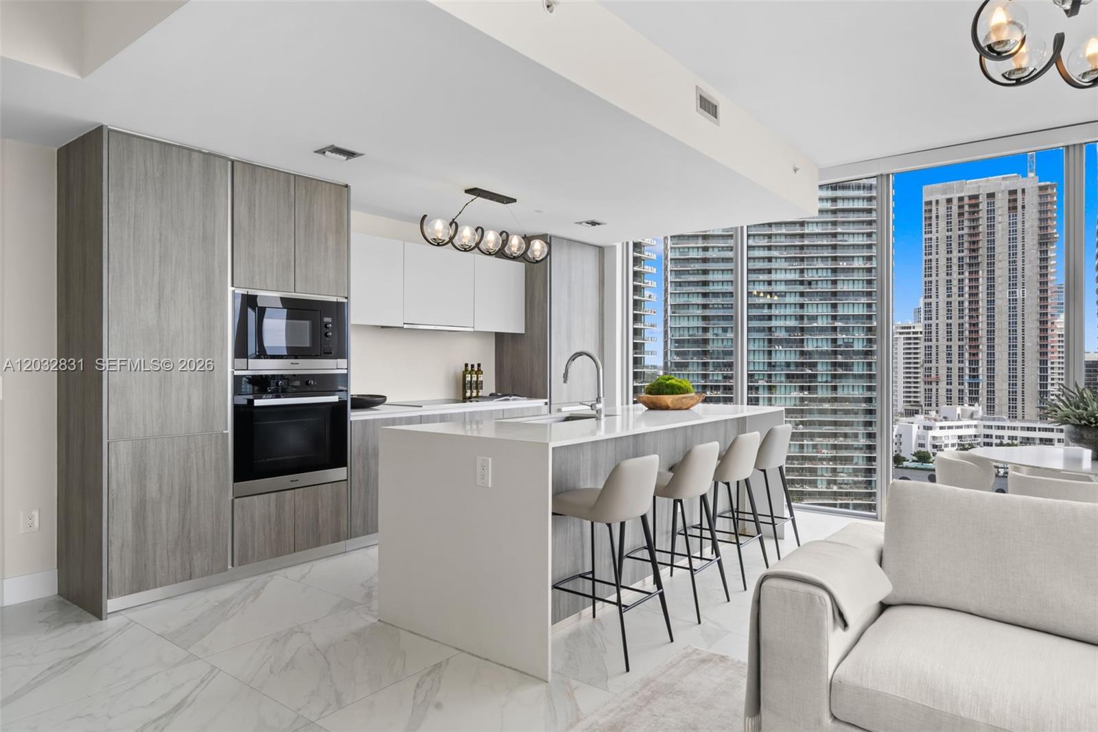 2900 NE 7th #1902 Miami, FL 33137