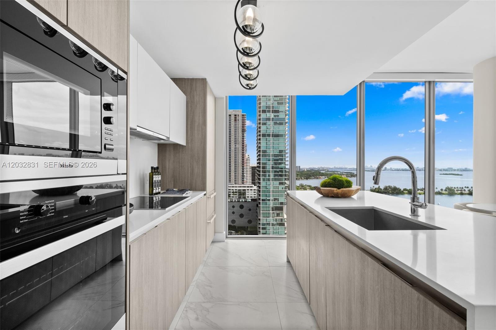 2900 NE 7th #1902 Miami, FL 33137