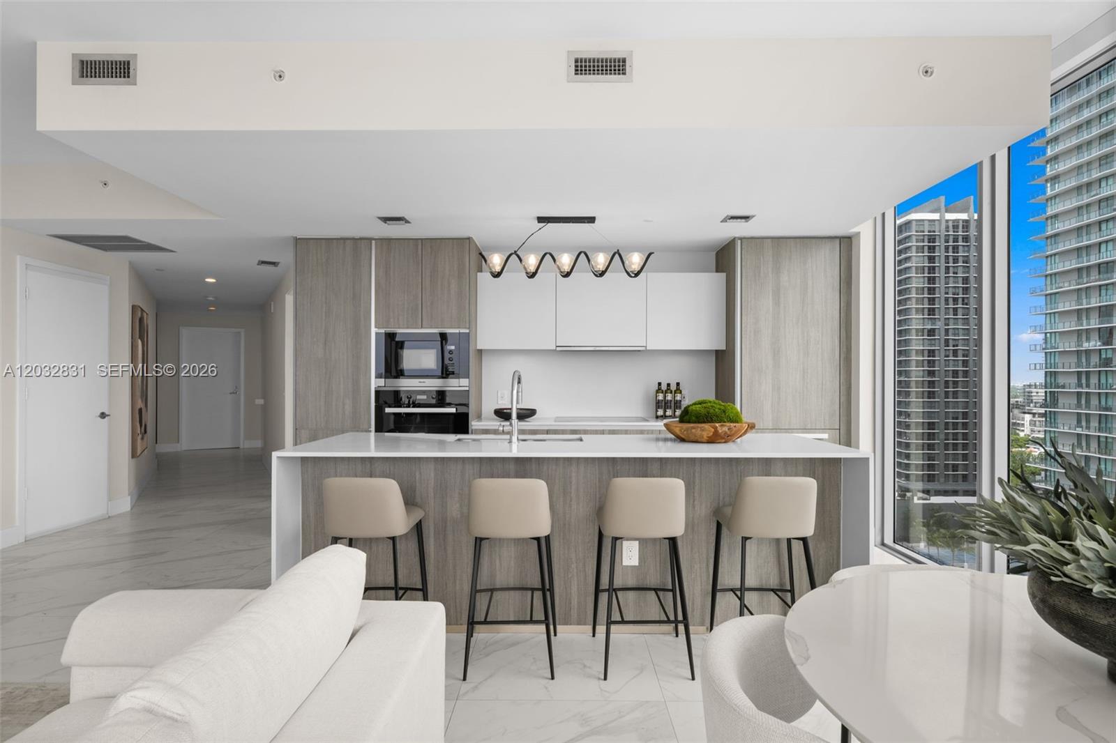 2900 NE 7th #1902 Miami, FL 33137