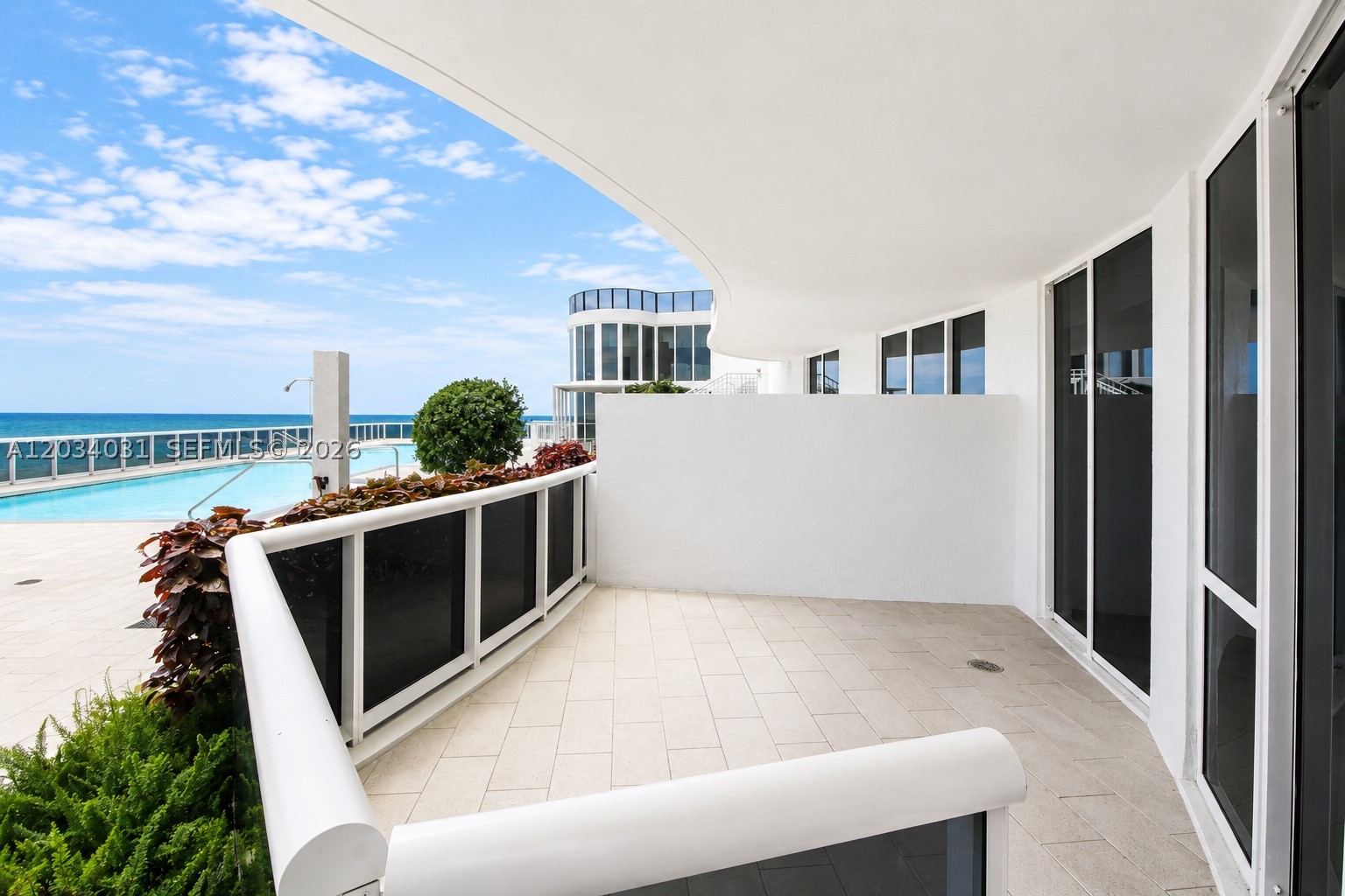 15901 Collins Ave #403 Sunny Isles Beach, FL 33160