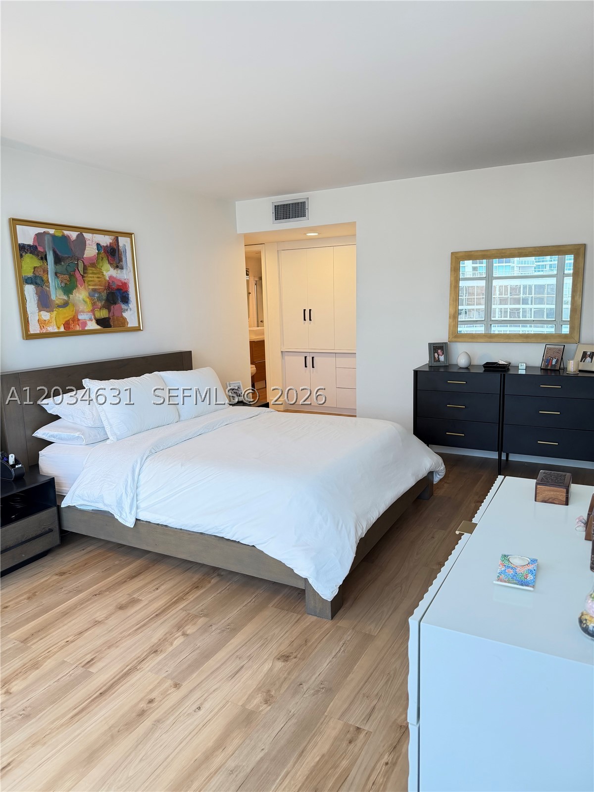 image Brickell Place IV18
