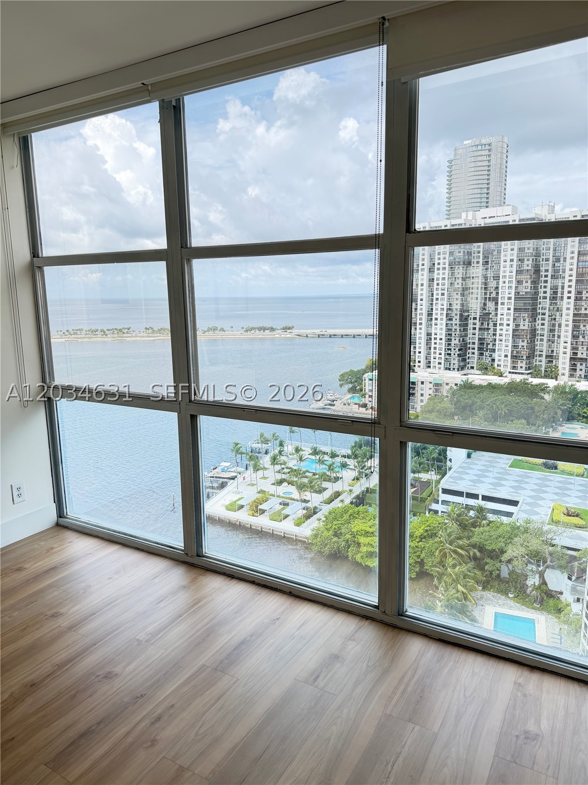 image Brickell Place IV20