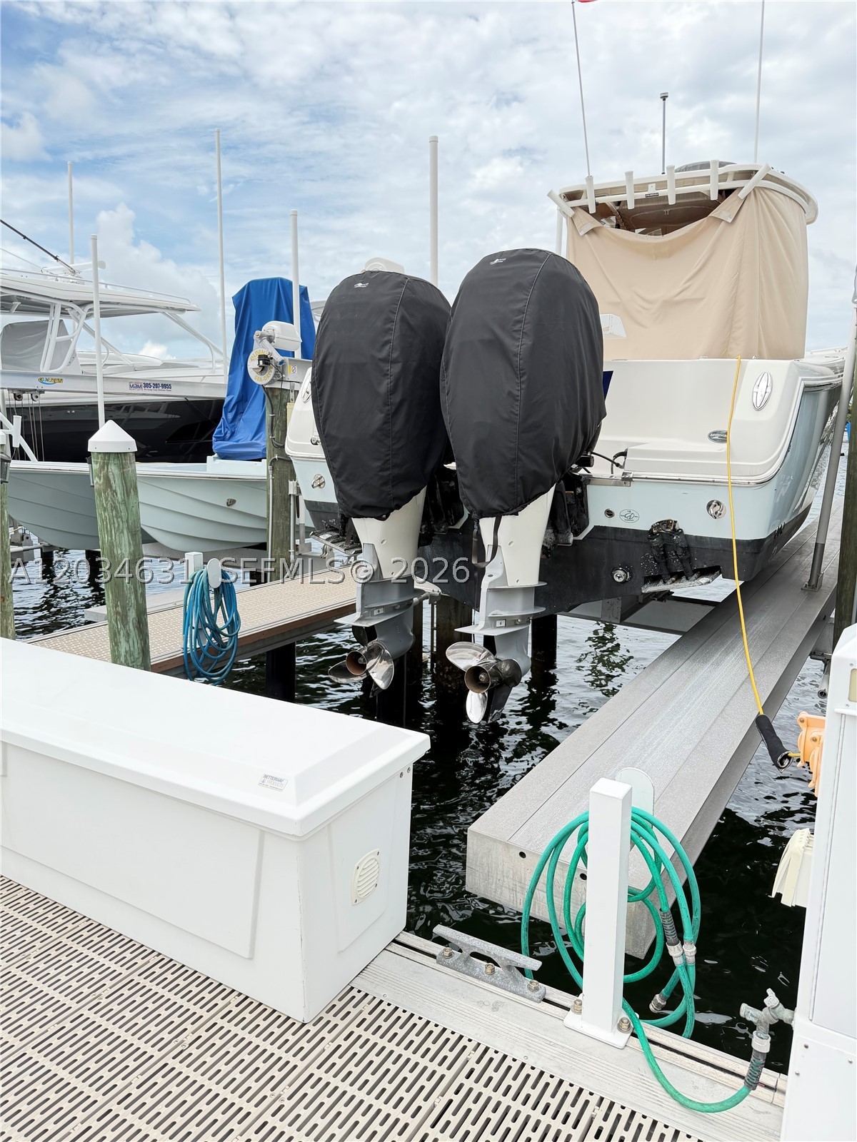 image Brickell Place IV25