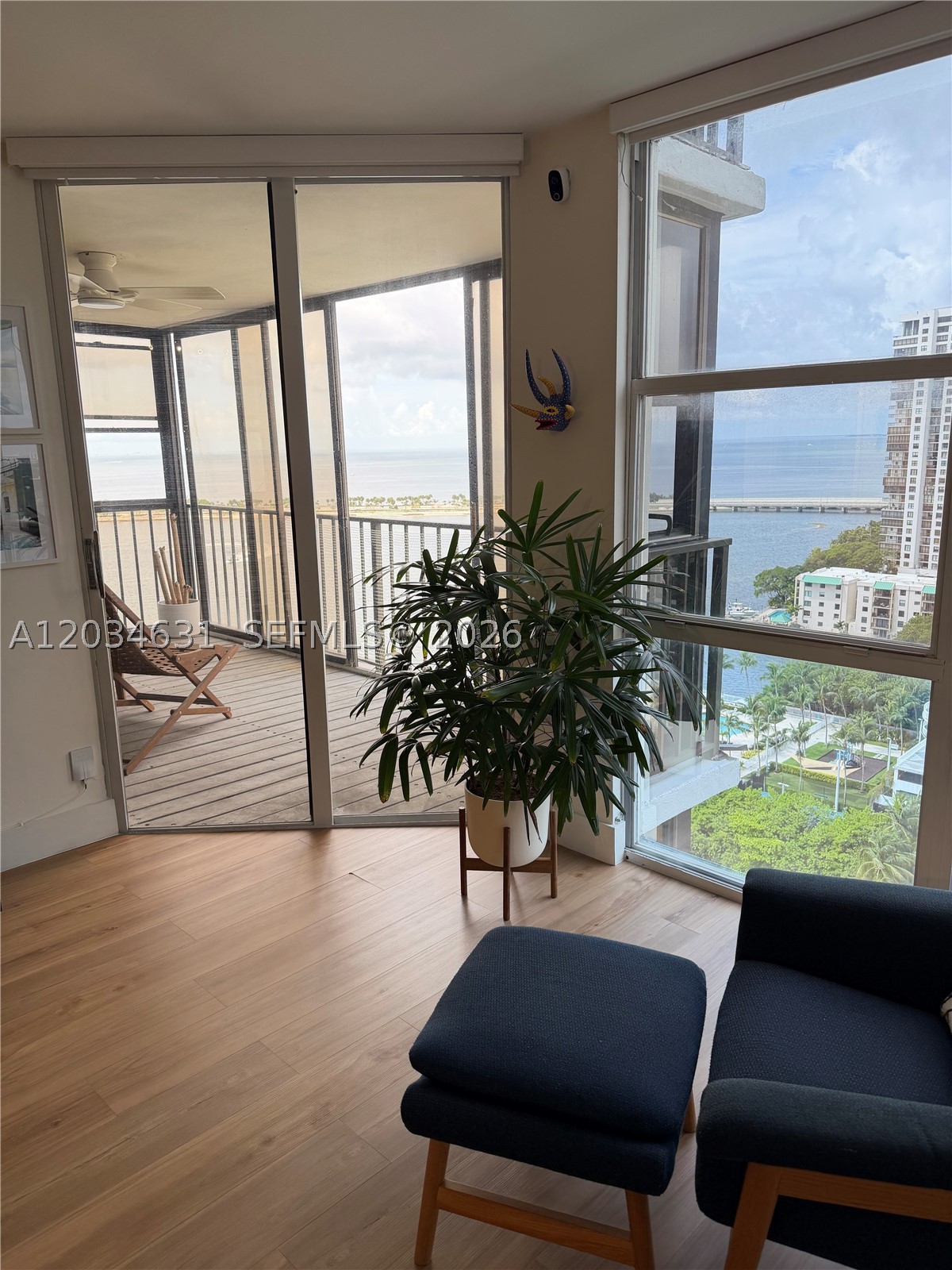 image Brickell Place IV6