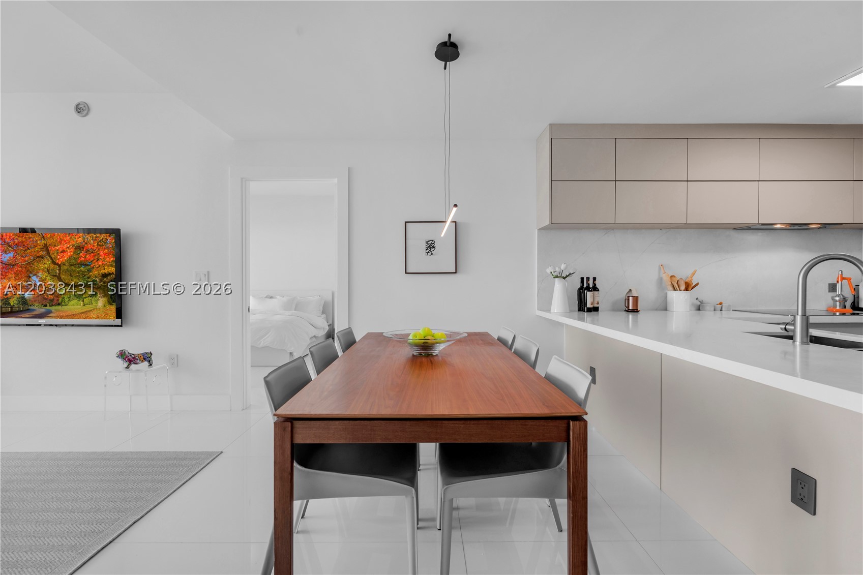 900 Biscayne Blvd #2302 Miami, FL 33132