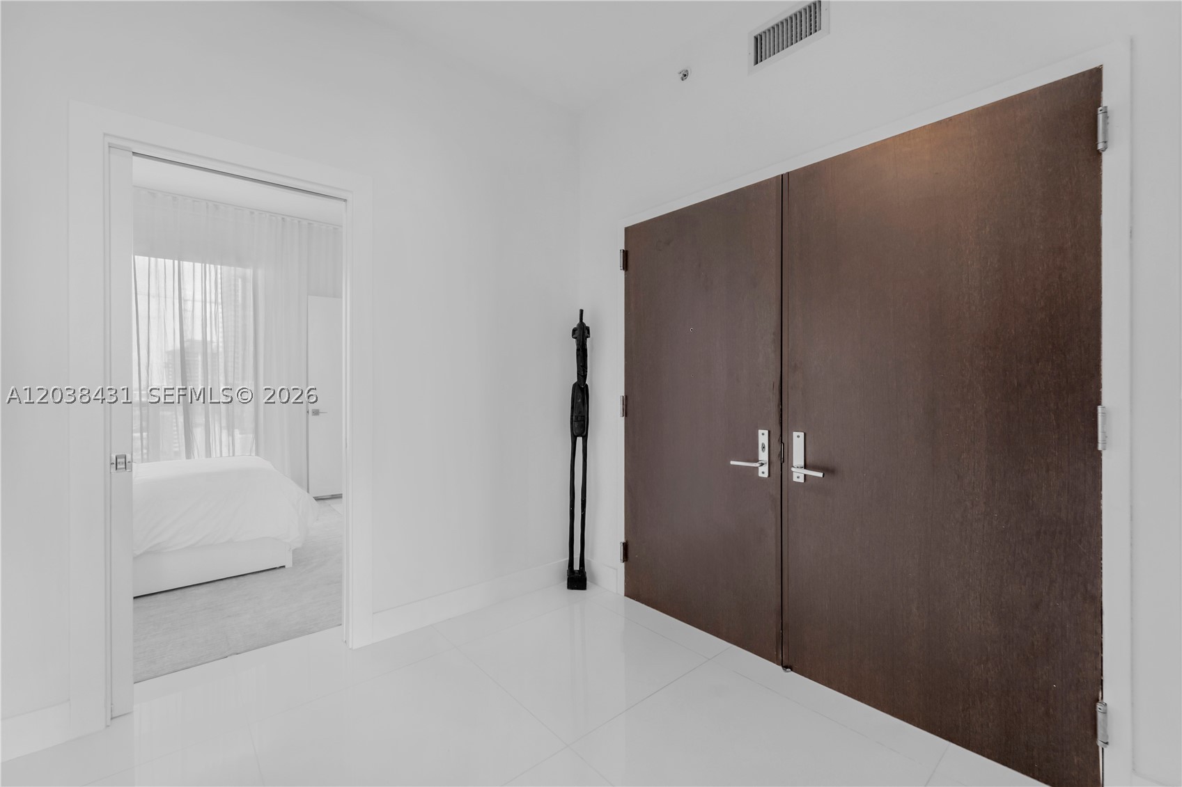 900 Biscayne Blvd #2302 Miami, FL 33132