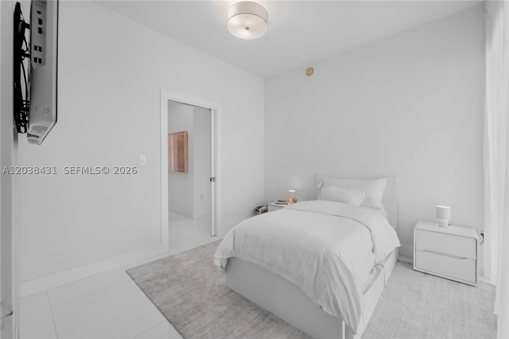 900 Biscayne Blvd #2302 Miami, FL 33132