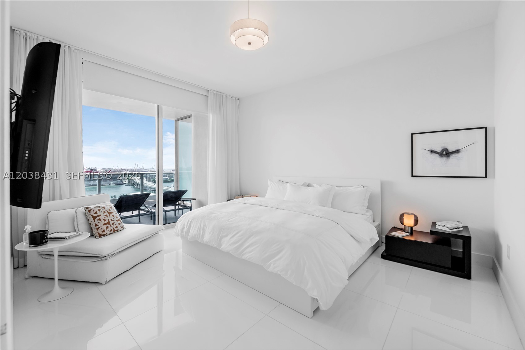 900 Biscayne Blvd #2302 Miami, FL 33132