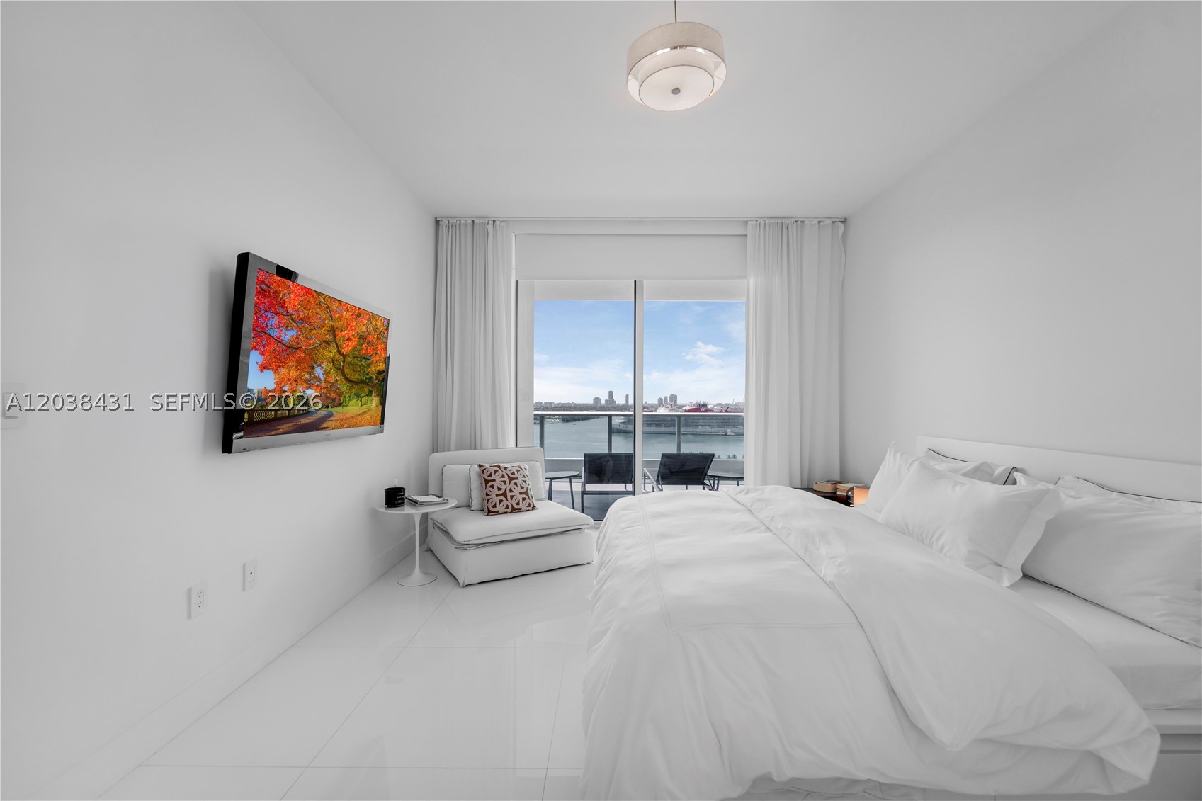 900 Biscayne Blvd #2302 Miami, FL 33132