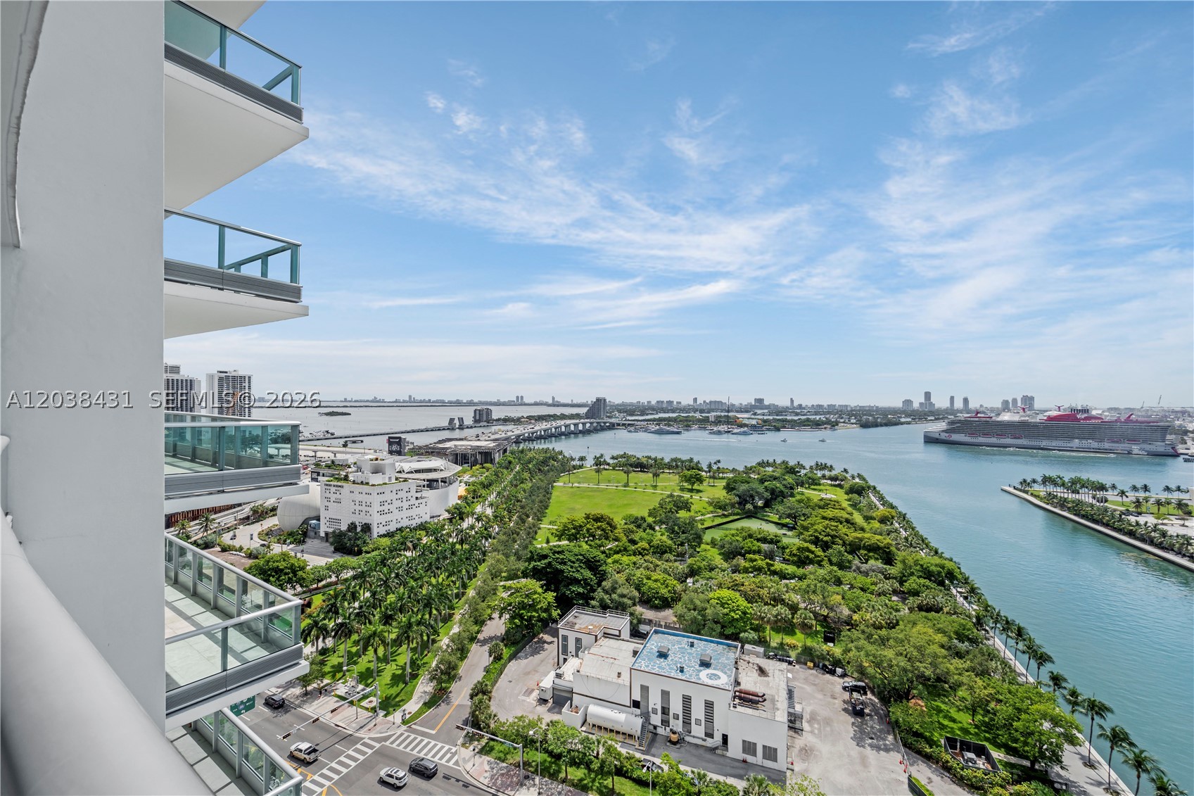 900 Biscayne Blvd #2302 Miami, FL 33132